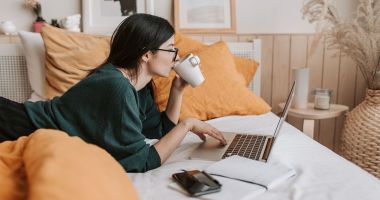 Cursuri de engleză online pentru copii. Tu ”plantezi sămânța”, profesorii îi asigură necesarul pentru ”înflorire” și ”rodire”