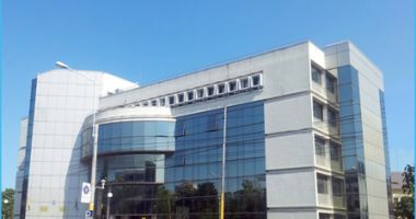 Stire din Eveniment : Curţile de Apel nu sunt de acord cu înscrierea serverelor din instanţe în domeniul just.ro