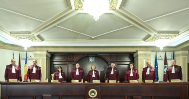 Stire din Actualitate : CCR respinge contestațiile la legile privind guvernanța corporativă a întreprinderilor publice și de reformă în Sănătate