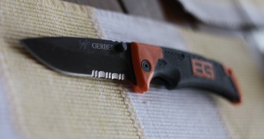 Stire din Eveniment : Un licean a mers la școală înarmat cu un cuțit