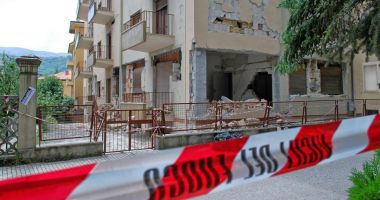 Stire din Actualitate : Panică în Napoli, din cauza unui cutremur umat de replici
