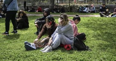 Stire din Actualitate : 151 de răniţi după ce au sărit de pe clădiri în timpul cutremurului, potrivit autorităţilor turce