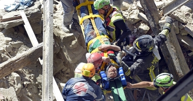 VIDEO ȘI IMAGINI DRAMATICE / 247 DE MORȚI după cutremurul din Italia. Printre victime sunt cinci români - 23