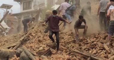 Stire din Actualitate : Bilanț tragic în Nepal: peste 1.800 de morți și 4.700 de răniți după cutremurul de 7,9