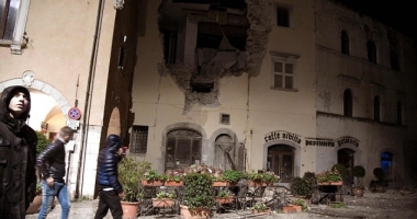 GALERIE FOTO. Noi cutremure puternice în Italia: zeci de răniți și pagube importante - 8