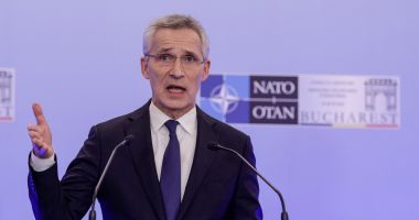 Stire din Actualitate : NATO livrează containere în Turcia pentru amenajarea de locuinţe temporare