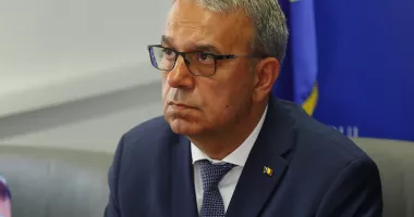 Stire din Politică-Administrație : Vergil Chițac convoacă de urgență Consiliul Local. Bugetul pe 2026, principalul proiect