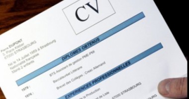 Stire din Social : Ai trimis mii de CV-uri degeaba? Vezi ce cuvinte cheie folosesc angajatori în selecția aplicațiilor