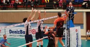 Stire din Sport : CVM Tomis, la Zalău,  după două zile prin zăpadă