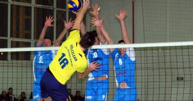 Stire din Sport : CVM Tomis se întoarce victorioasă dintr-o "cursă infernală"