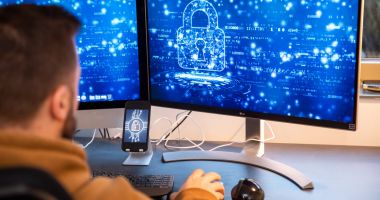 Stire din Actualitate : Dezinformările online vor fi aspru pedepsite. Se întărește legislația serviciilor digitale