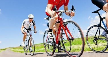 Stire din Actualitate : Pistă pentru biciclete, prăbușită. Doi morți