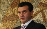 Stire din Politică-Administrație : Prefectul Palaz vrea un profesionist pentru postul de subprefect