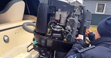 Dosar penal la Sulina. Motor de barcă căutat de autoritățile suedeze, ridicat de polițiști - 3