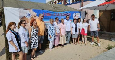 Aproape 40 de turiști de pe litoral au aflat că au cancer de piele, în urma campaniei 'Asumă-ţi să fii sănătos!' - 2