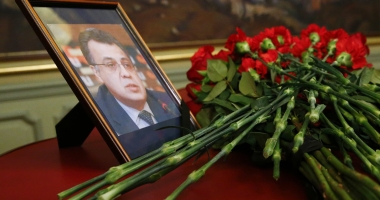 Stire din Actualitate : Rusia îl omagiază astăzi pe ambasadorul asasinat în Turcia