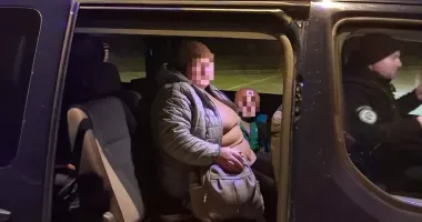 Accident rutier pe A4. Jandarmii au adăpostit un copil și doi adulți de frig - 3