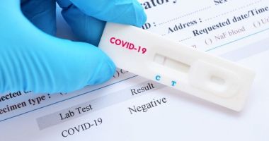 Testarea rapidă în farmacii pentru depistarea COVID-19, aprobată de Ministerul Sănătății