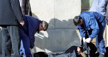 Stire din Eveniment : Bărbat mort,  găsit pe o stradă din Constanța