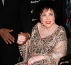 Elizabeth Taylor s-ar putea căsători pentru a noua oară