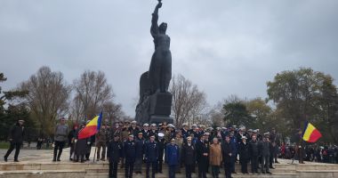Cetățenii și autoritățile locale au sărbătorit Ziua Națională a României, la Constanța! - 4