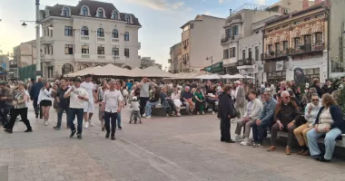 Mii de oameni au luat cu asalt centrul Constanței! Orașul a prins din nou viață - 11
