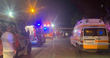 ALERTĂ LA NĂVODARI! Un autocar cu 40 de pasageri a lovit limitatorul de înălțime - 4