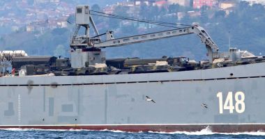 GALERIE FOTO / Nave de război ruse încărcate cu tancuri și echipamente militare, reperate în drum spre Siria - 4