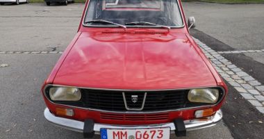 GALERIE FOTO / Dacia 1300 din 1979, la 3.500 euro. Să fie un preț bun? - 2