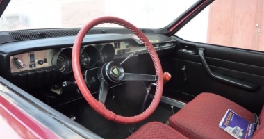 GALERIE FOTO / Mașina copilăriei: Dacia 1300. Cât mai costă o piesă de colecție - 3