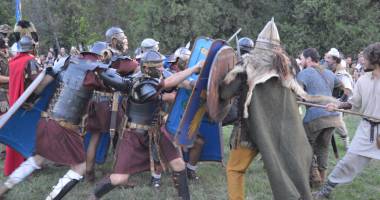 Show emoționant, cu lupte cu gladiatori, care romane și teatru antic - 6