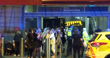 UPDATE. GALERIE FOTO - VIDEO / EXPLOZIE LA MANCHESTER, în timpul unui concert al artistei Ariana Grande. SUNT ZECI DE MORTI SI RANITI - 13