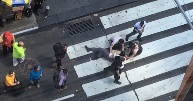 GALERIE FOTO-VIDEO / UPDATE. Două mașini AU INTRAT ÎN PLIN ÎN PIETONI la New York, în Times Square și Staten Island - 2