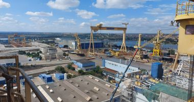 Stire din Economie : Cui face jocurile statul român? Şantierul Naval Damen Mangalia moare, milioanele de euro merg la… Damen Galaţi