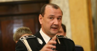 Stire din Politică-Administrație : Dan Fătuloiu pleacă din MAI. Băsescu a semnat decretul