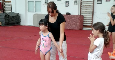 Stire din Sport : Dana Sofronie se implică în proiectul "Relansarea gimnasticii românești"