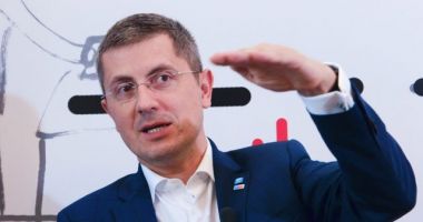 Stire din Politică-Administrație : Dan Barna și-a lansat candidatura: Voi fi un președinte prezent și implicat