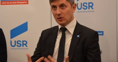 Stire din Politică-Administrație : Dan Barna: "Referendumul pe Justiție este unul pentru rămânerea țării noastre în UE"