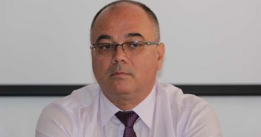 Stire din Sănătate : Managerul Dănuț Căpățână a scăpat de procurori