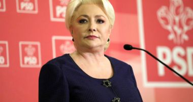 Stire din Politică-Administrație : Dăncilă: "Dacă moțiunea nu va trece, săptămâna viitoare venim cu remanierea"