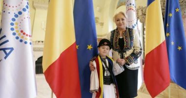 Stire din Politică-Administrație : Viorica Dăncilă, mesaj emoționant de Ziua Națională