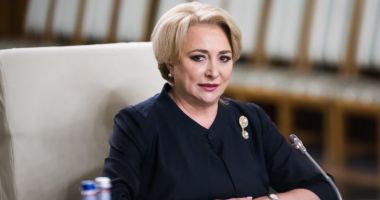 Stire din Politică-Administrație : Viorica Dăncilă, noi propuneri de miniștri la MAI, Educație, Mediu