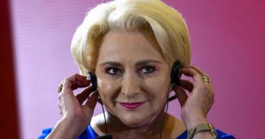 Stire din Politică-Administrație : Viorica Dăncilă merge în Parlament, chemată să dea explicații privind "Ordonanța lăcomiei"