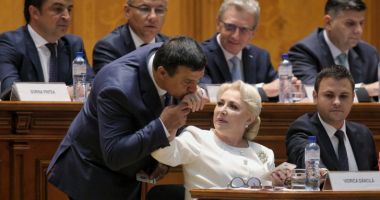 Stire din Politică-Administrație : S-a încheiat ședința liderilor PSD. Cine s-a retras
