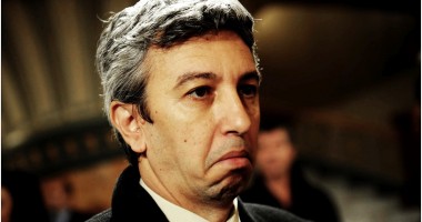 Stire din Politică-Administrație : "Ponta vrea să fure parlamentari PP-DD"