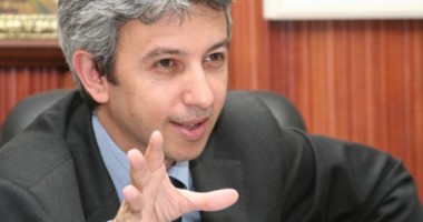 Stire din Politică-Administrație : Înfrângere! Dan Diaconescu nu intră în viitorul Parlament