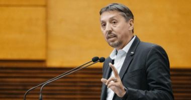 Stire din Cultură-Educație : Daniel David, prima reacţie despre programul de educaţie sexuală pentru minori EVARS, aprobat în Franţa