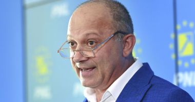 Stire din Economie : Firmele vor primi bani pentru digitalizarea proceselor de producţie şi înnoirea tehnologiilor cu unele verzi