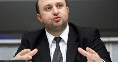 Stire din Politică-Administrație : Schimbări în ALDE. Cine îi ia locul lui Chițoiu