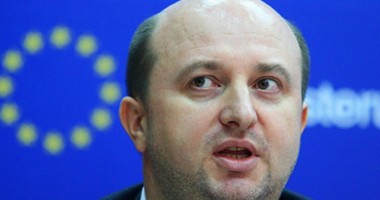 Stire din Economie : Ponta: Daniel Chițoiu răspunde cu "capul, viața și tot" pentru privatizarea Oltchim